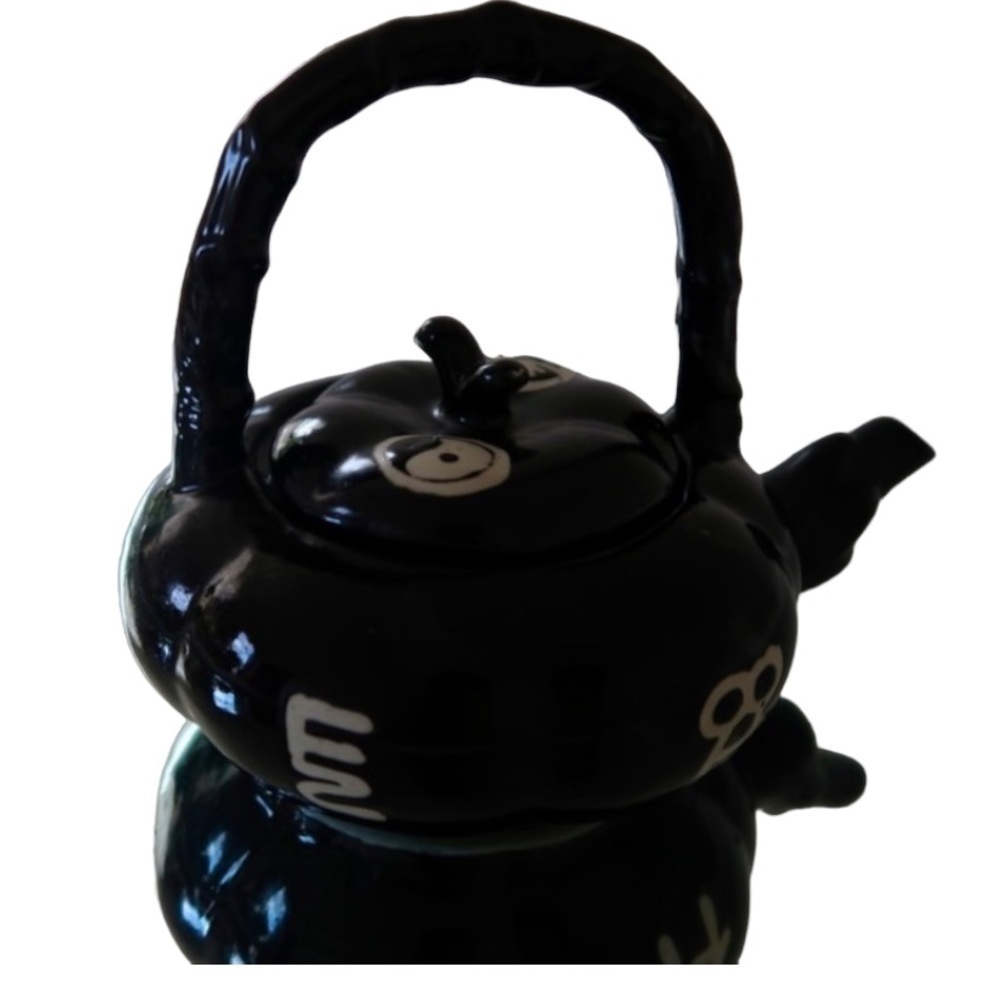 HANDMADE Ceramic Black Teapot